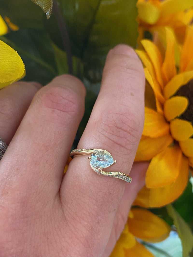 10ky Gold Bypass Diamond Accented Aquamarine Ring