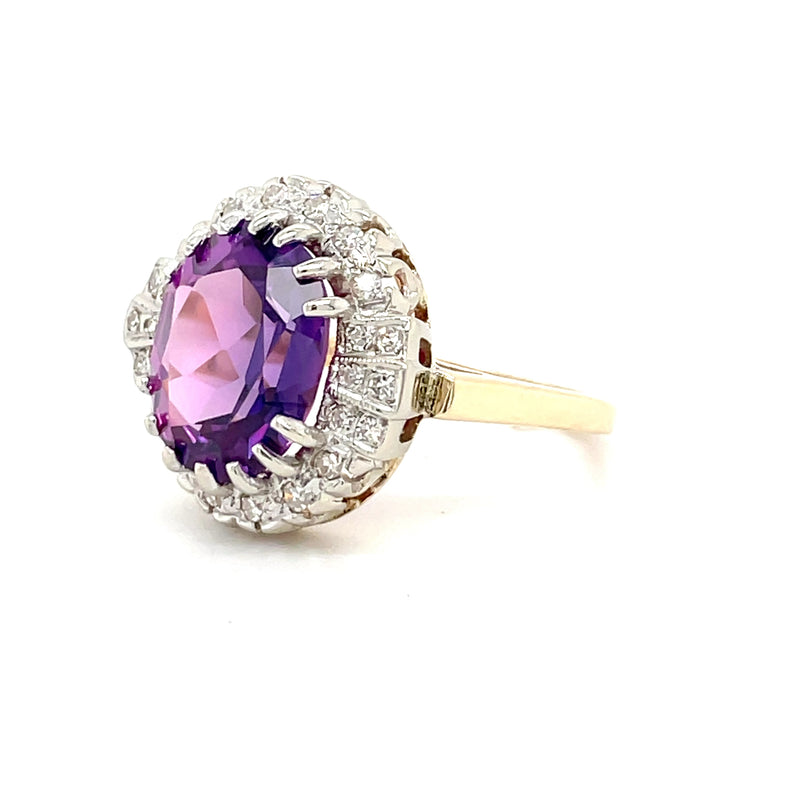 ESTATE 14K Yellow gold FASHION RING WITH ELEGANT PURPLE SYNTHETIC SAPPHIRE