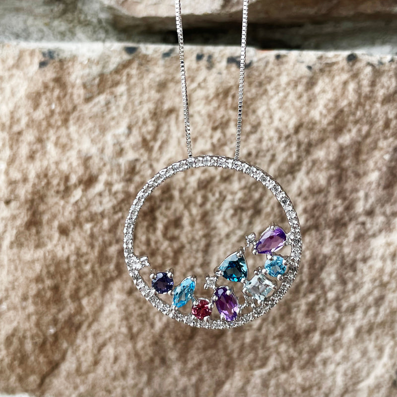 ESTATE 14K WHITE GOLD CIRCLE PENDANT NECKLACE WITH CONFETTI COLORED GEMS