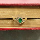 ESTATE 14K YELLOW GOLD DIAMOND AND PEAR-SHAPED EMERALD RING