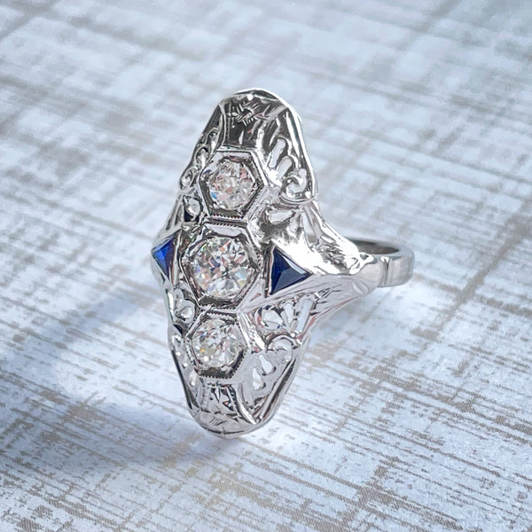 ESTATE 18K WHITE GOLD 3-STONE VERTICAL RING WITH DIAMOND AND SYNTHETIC BLUE SAPPHIRE