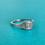 Estate18K WHITE GOLD RING FILIGREE WITH .19CT ROUND BRILLIANT DIAMOND