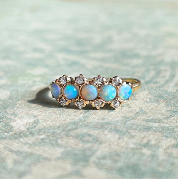 Estate 14K Yellow Gold Round Opal & Mine Cut Diamond Ring