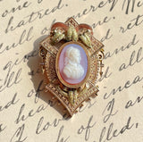Estate 10K Yellow Gold Victorian Cameo Pendant/Brooch with Green Gold Leaf Accents