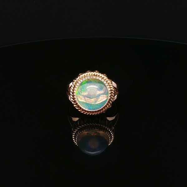 Estate 14k Yellow Gold Round Cabochon Opal Ring