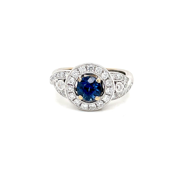 ESTATE 18KW Gold Vintage-Inspired Halo Design Sapphire Ring