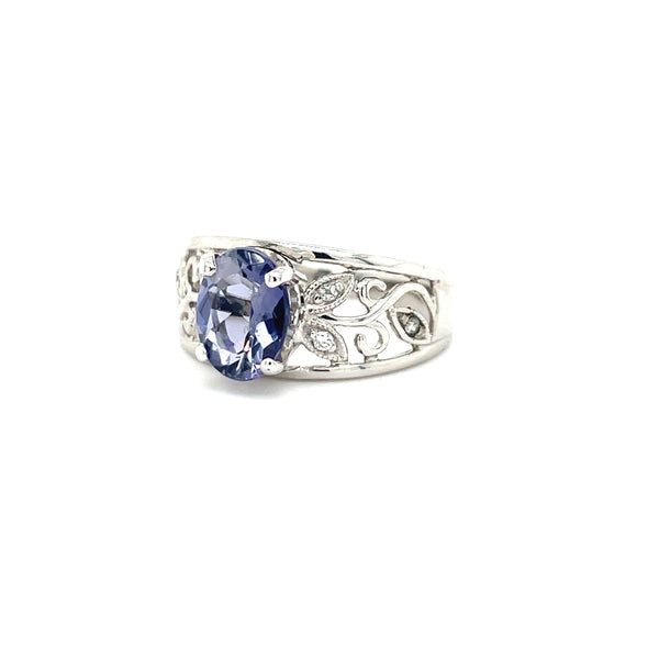 ESTATE 14KW Gold Oval Iolite Ring With Diamond Accents